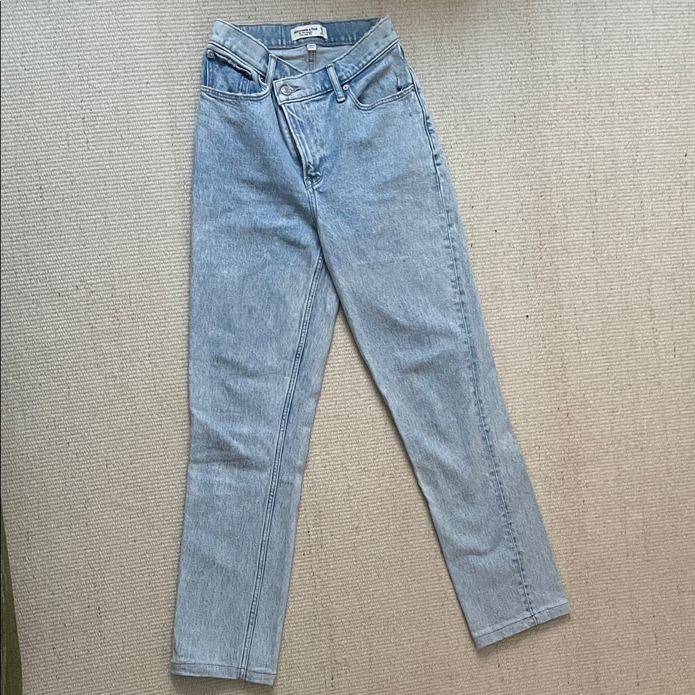 Women's A&F curve love Light Blue Jeans